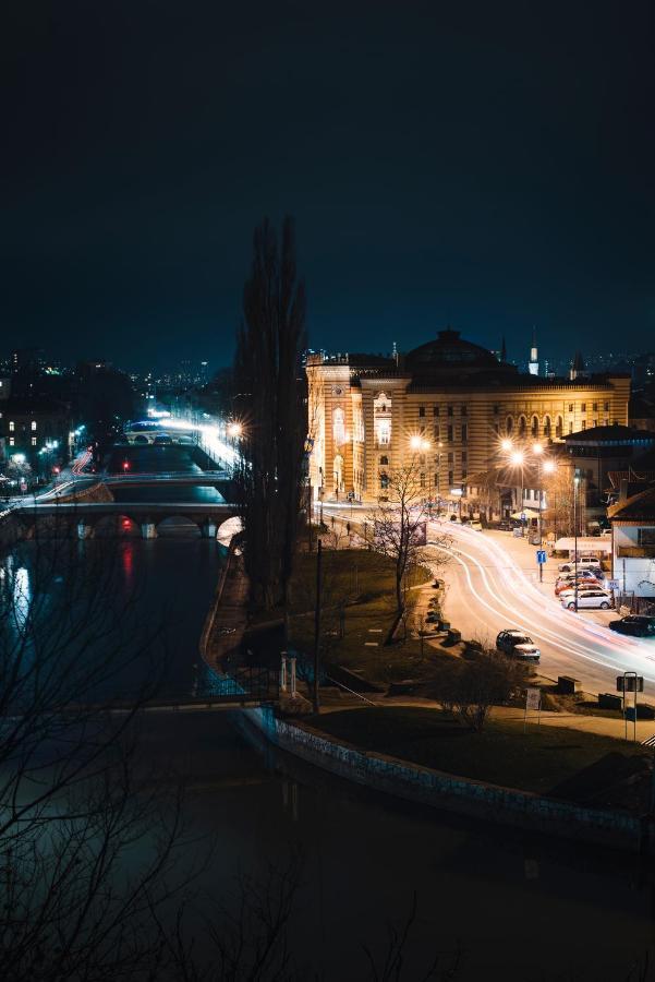 White House * Sarajevo